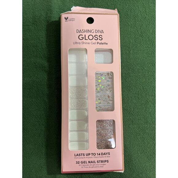 Dashing Diva Gloss Ultra Shine‎ Gel METEOR SHOWER 32 Nail Strips Open Box - Picture 1 of 6